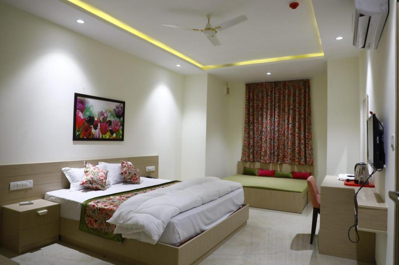 Hotel Grand Vasaante Bhilwara Exterior photo